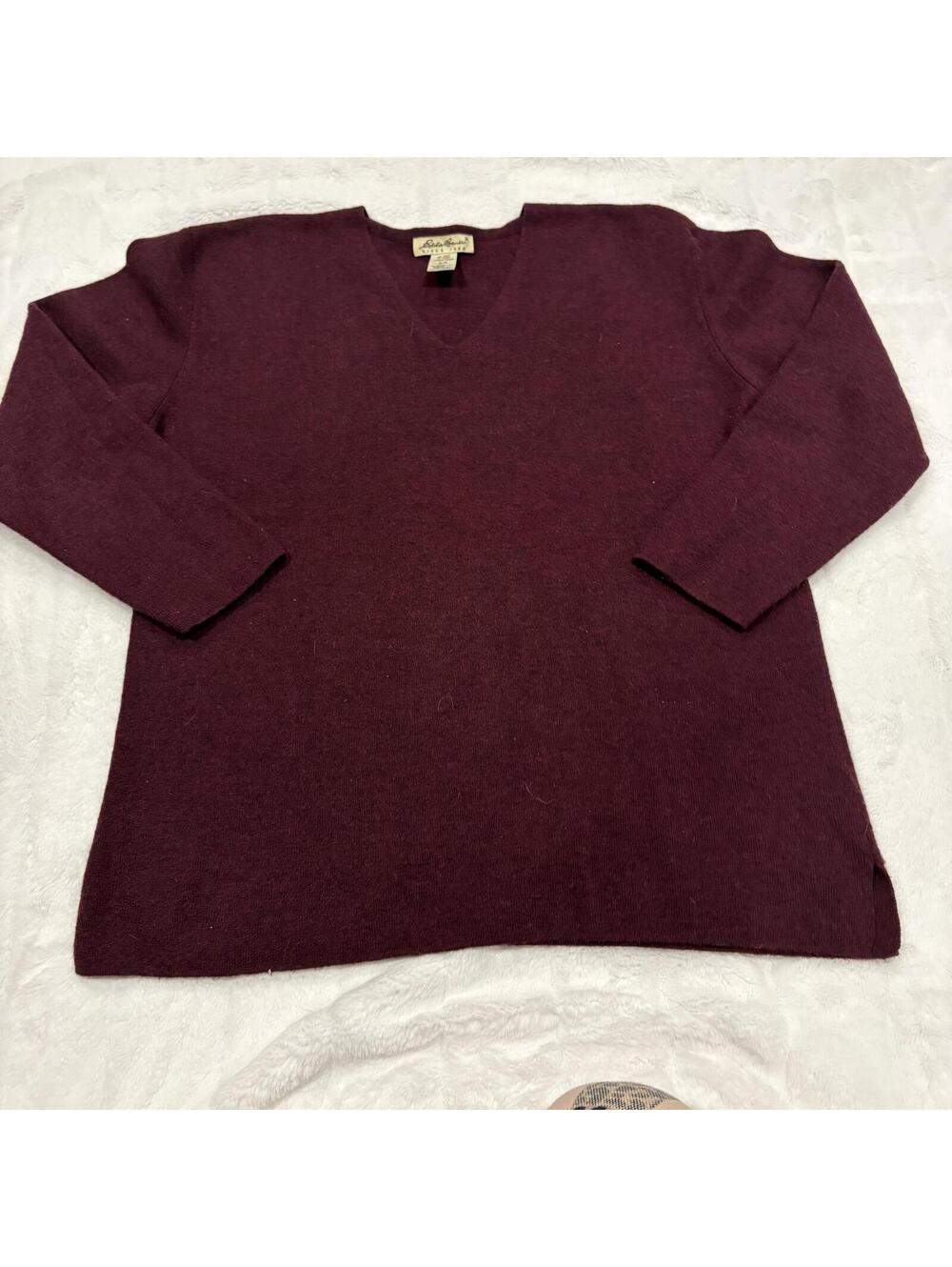 Eddie Bauer Women's Medium Merino Wool Burgundy V-Neck Sweater Cozy Warm